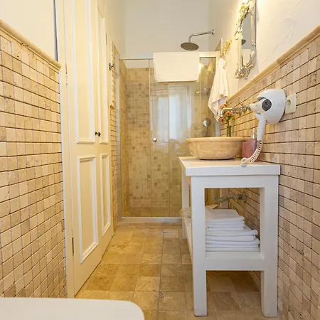 كوبينا ألاكاتي فندق 2*