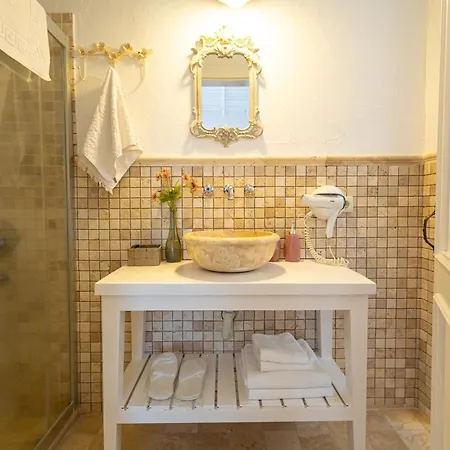 فندق كوبينا ألاكاتي 2*