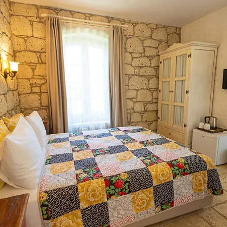 فندق كوبينا ألاكاتي 2*