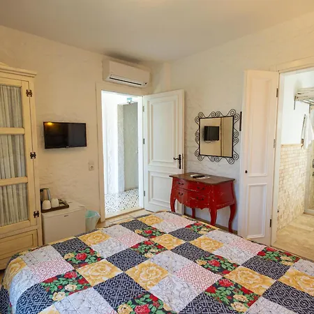 فندق كوبينا ألاكاتي 2*