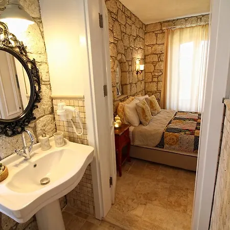 كوبينا ألاكاتي فندق 2*