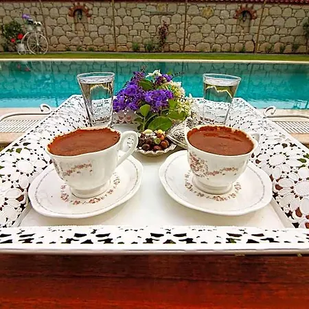 Hotel Kupina 2*
