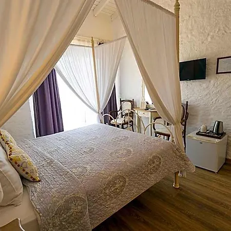 Hotel Kupina 2*