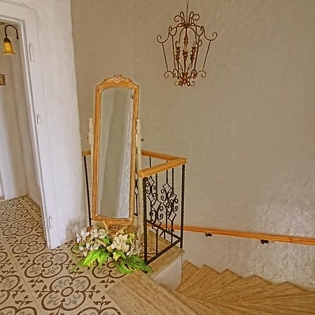 Kupina Hotel 2*